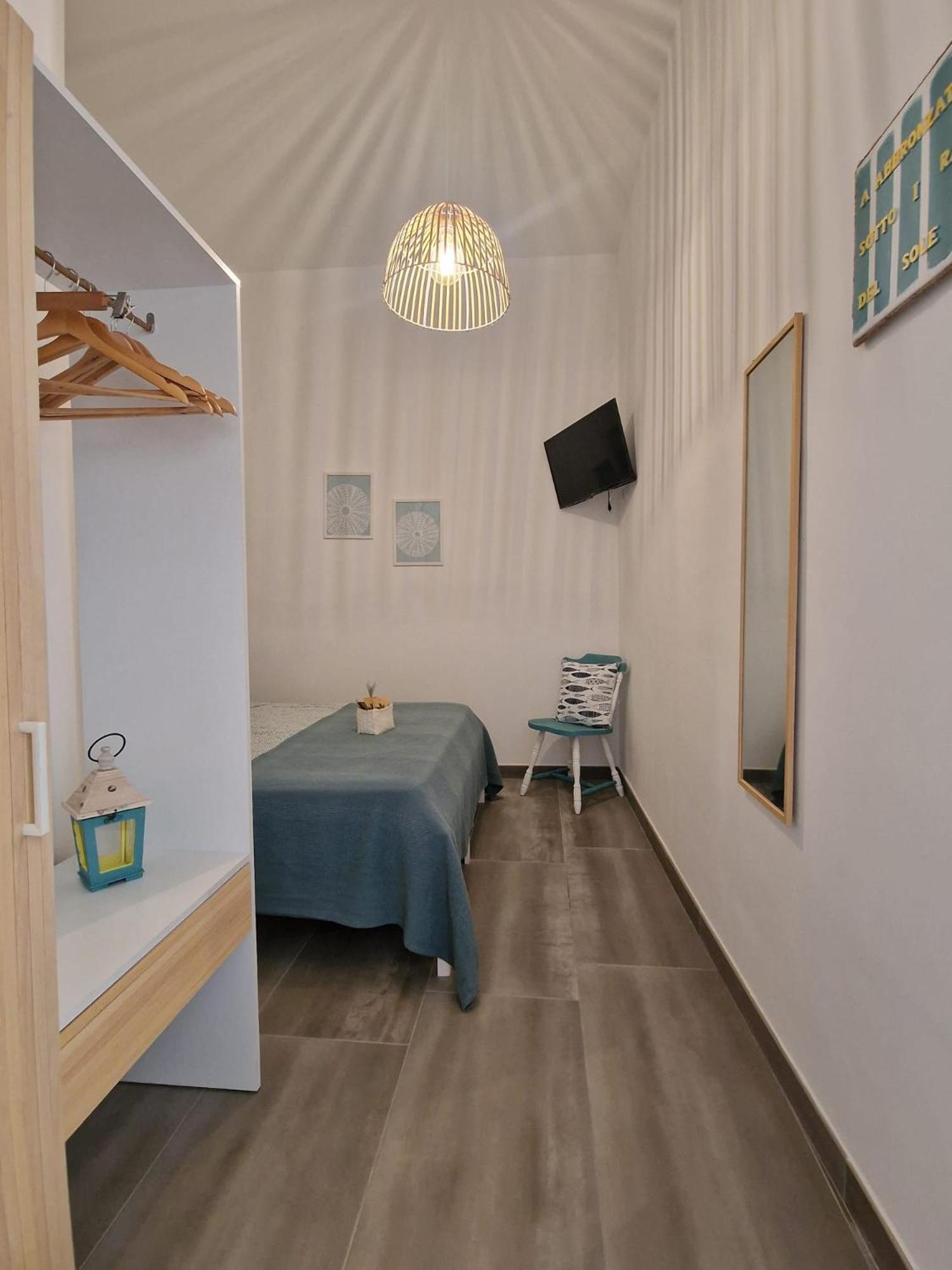 Camere A Oriente II Room And Apartments Torre dell'Orso Eksteriør bilde